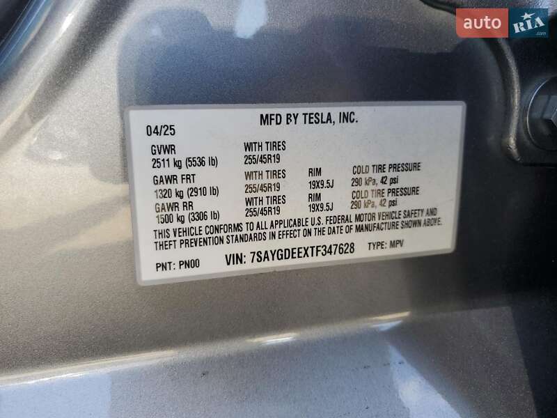 Внедорожник / Кроссовер Tesla Model Y 2025 в Киеве