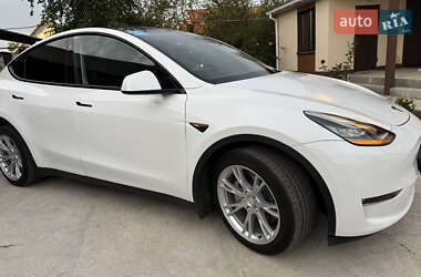 Позашляховик / Кросовер Tesla Model Y 2023 в 