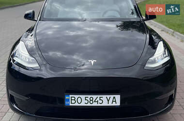 Позашляховик / Кросовер Tesla Model Y 2022 в 