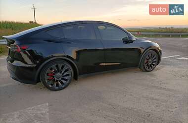 Позашляховик / Кросовер Tesla Model Y 2022 в 