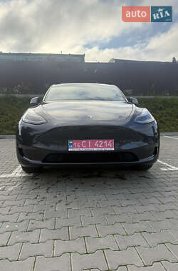 Внедорожник / Кроссовер Tesla Model Y 2024 в 