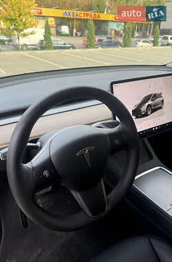 Внедорожник / Кроссовер Tesla Model Y 2024 в 