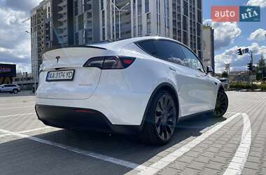 Внедорожник / Кроссовер Tesla Model Y 2024 в 