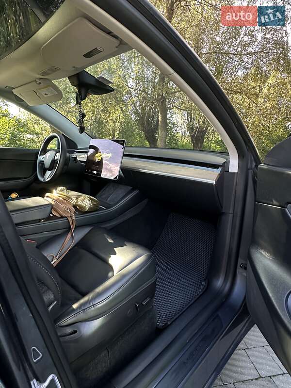 Внедорожник / Кроссовер Tesla Model Y 2022 в Ивано-Франковске фото 14 Внедорожник / Кроссовер Tesla Model Y 2022 в Ивано-Франковске