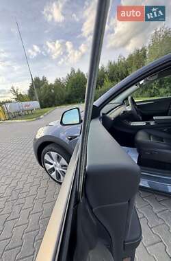 Позашляховик / Кросовер Tesla Model Y 2023 в 