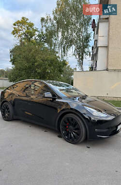 Позашляховик / Кросовер Tesla Model Y 2022 в 