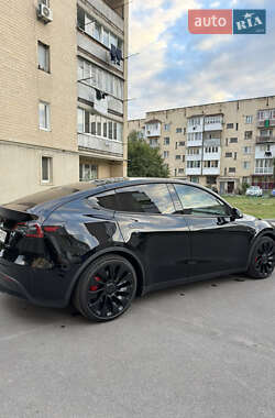 Позашляховик / Кросовер Tesla Model Y 2022 в 