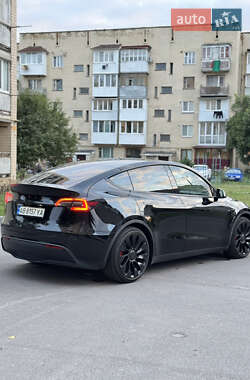 Позашляховик / Кросовер Tesla Model Y 2022 в 