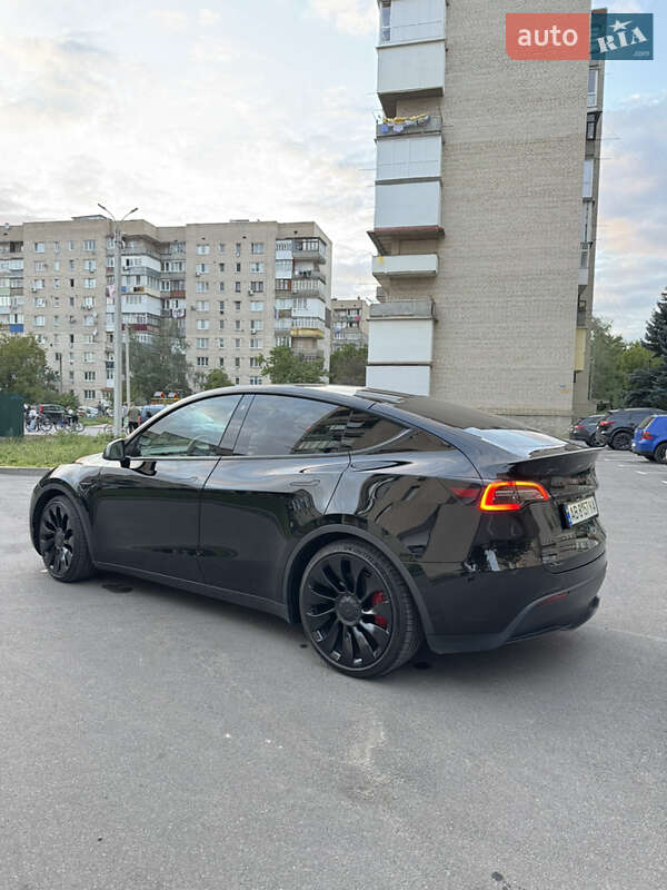 Внедорожник / Кроссовер Tesla Model Y 2022 в Могилев-Подольске