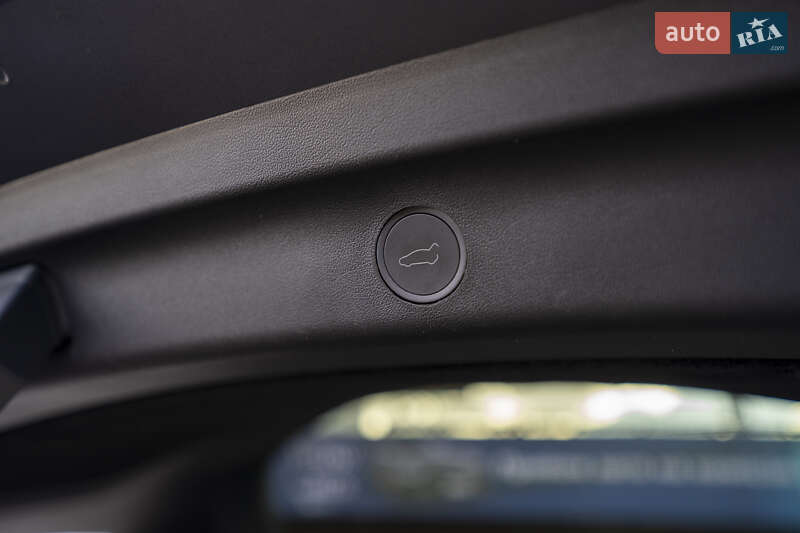 Внедорожник / Кроссовер Tesla Model Y 2023 в Киеве фото 25 Внедорожник / Кроссовер Tesla Model Y 2023 в Киеве