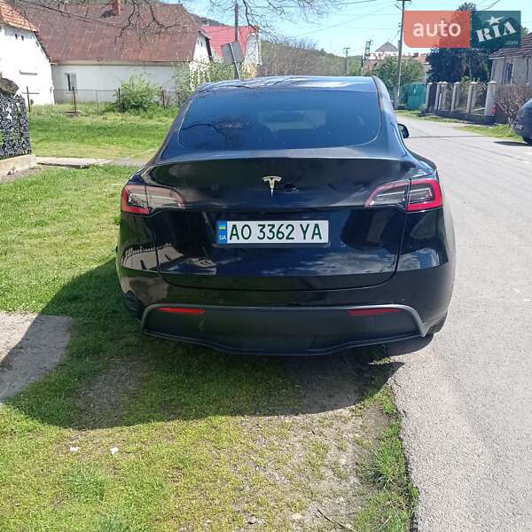 Внедорожник / Кроссовер Tesla Model Y 2021 в Берегово