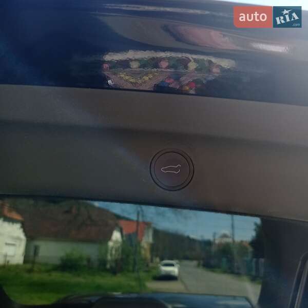 Внедорожник / Кроссовер Tesla Model Y 2021 в Берегово