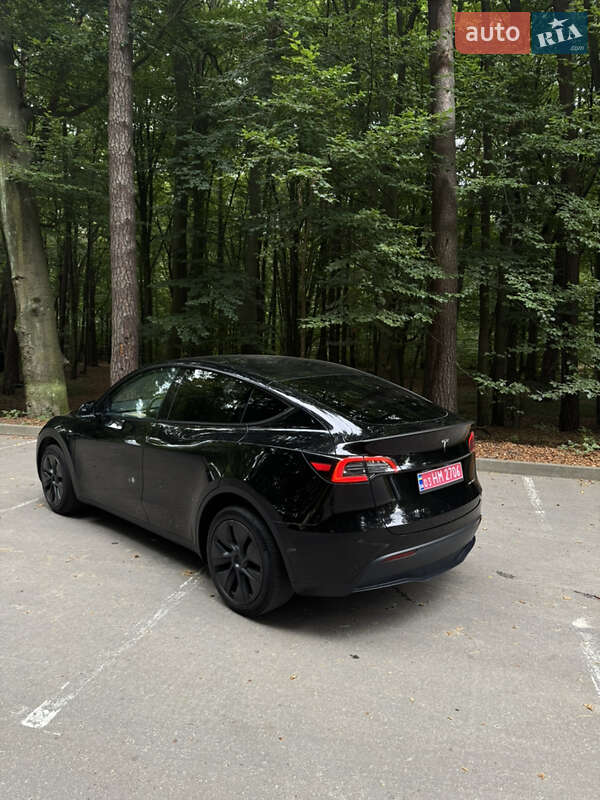 Позашляховик / Кросовер Tesla Model Y 2025 в Львові