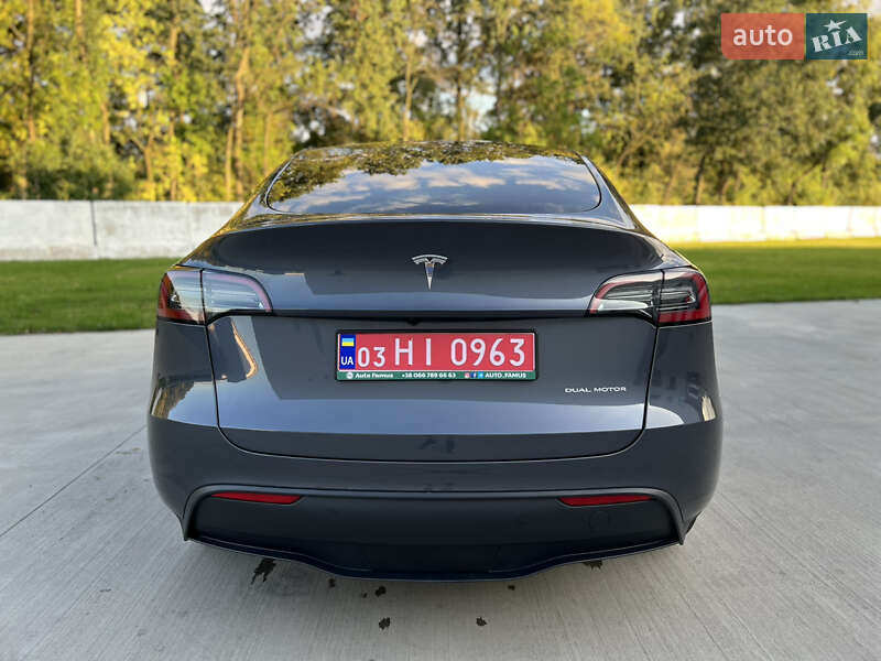 Внедорожник / Кроссовер Tesla Model Y 2024 в Луцке