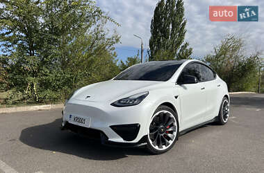 Позашляховик / Кросовер Tesla Model Y 2020 в Кривому Розі