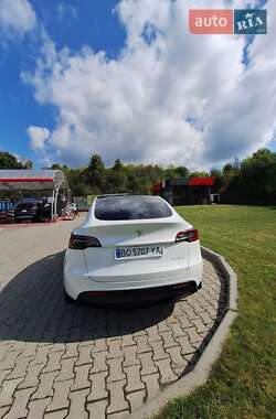 Внедорожник / Кроссовер Tesla Model Y 2021 в 
