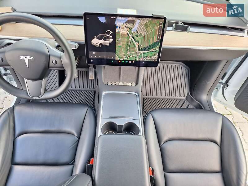 Позашляховик / Кросовер Tesla Model Y 2021 в Тернополі