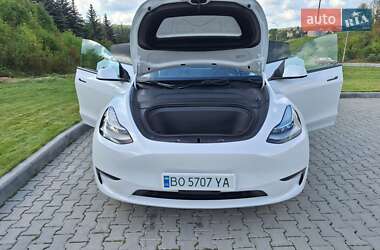 Внедорожник / Кроссовер Tesla Model Y 2021 в 