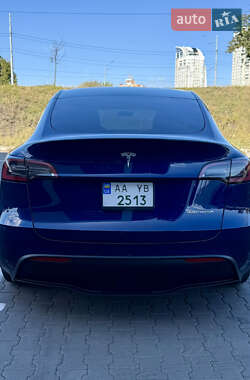 Позашляховик / Кросовер Tesla Model Y 2021 в 