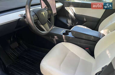 Позашляховик / Кросовер Tesla Model Y 2021 в 