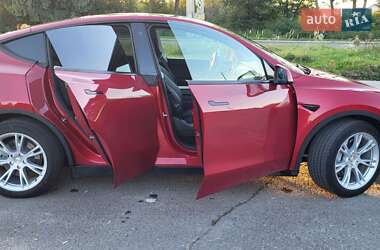 Внедорожник / Кроссовер Tesla Model Y 2021 в 