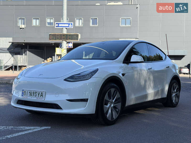 Внедорожник / Кроссовер Tesla Model Y 2022 в Киеве