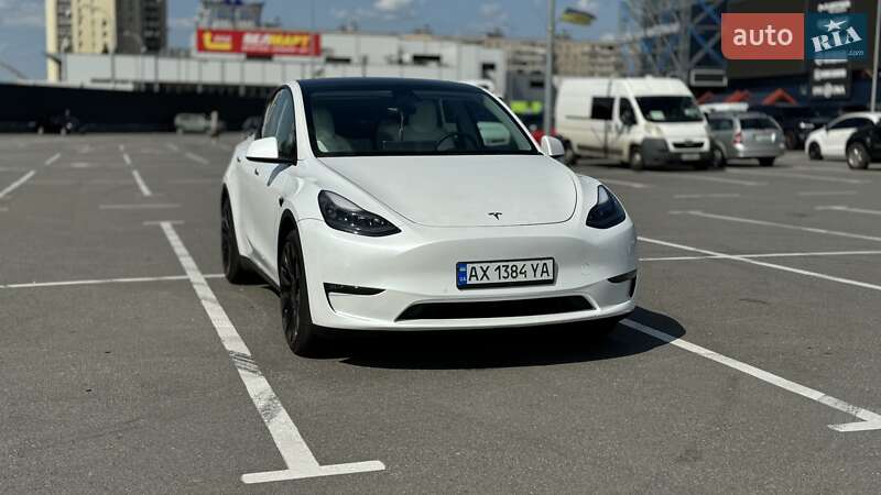 Внедорожник / Кроссовер Tesla Model Y 2022 в Киеве