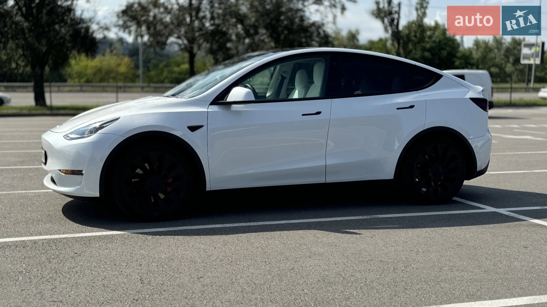 2022 Tesla Model Y - мініатюра 10