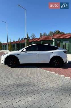 Внедорожник / Кроссовер Tesla Model Y 2021 в 