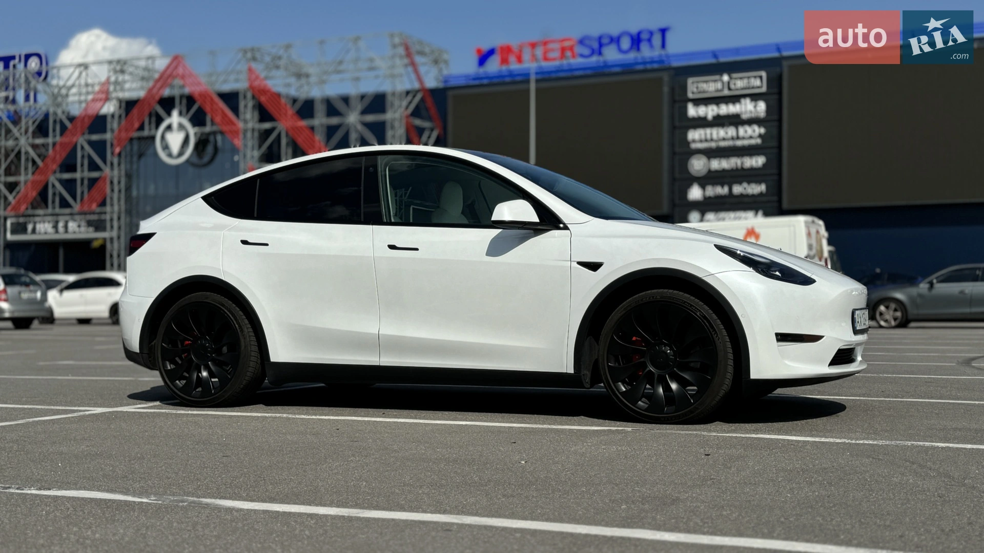 2022 Tesla Model Y - мініатюра 16