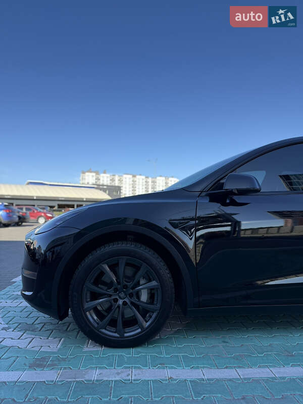Позашляховик / Кросовер Tesla Model Y 2023 в Києві