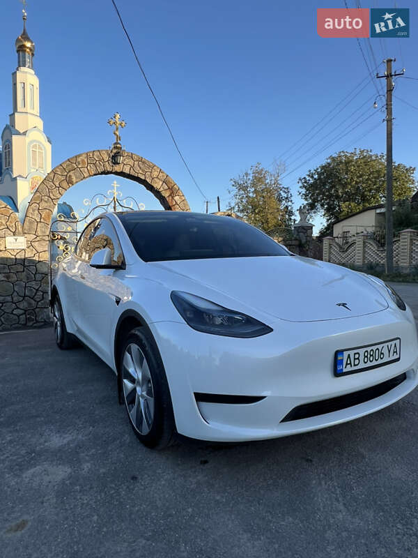 Позашляховик / Кросовер Tesla Model Y 2023 в Шаргороді