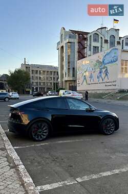 Внедорожник / Кроссовер Tesla Model Y 2021 в 