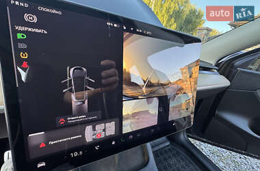 Внедорожник / Кроссовер Tesla Model Y 2022 в 