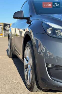 Внедорожник / Кроссовер Tesla Model Y 2023 в 
