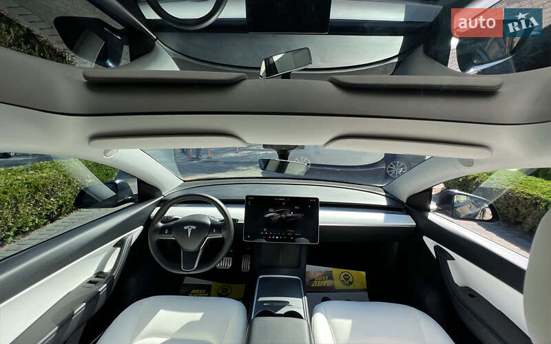 Позашляховик / Кросовер Tesla Model Y 2022 в Львові