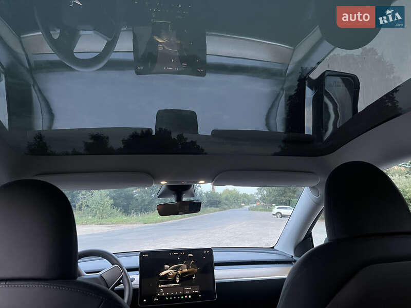 Внедорожник / Кроссовер Tesla Model Y 2022 в Львове