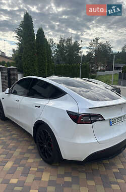 Внедорожник / Кроссовер Tesla Model Y 2020 в 