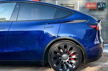 Позашляховик / Кросовер Tesla Model Y 2022 в 