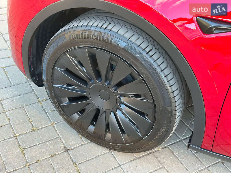 Позашляховик / Кросовер Tesla Model Y 2024 в Одесі