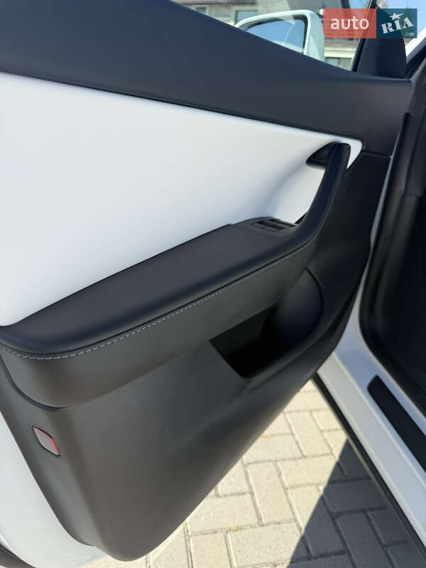 Внедорожник / Кроссовер Tesla Model Y 2021 в Ивано-Франковске фото 13 Внедорожник / Кроссовер Tesla Model Y 2021 в Ивано-Франковске