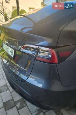 Позашляховик / Кросовер Tesla Model Y 2022 в 