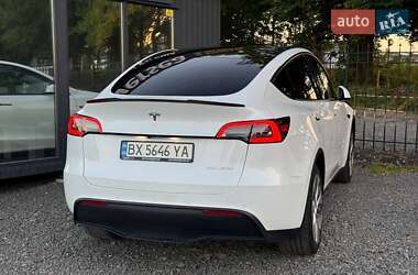 Внедорожник / Кроссовер Tesla Model Y 2021 в 