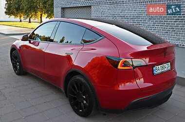 Позашляховик / Кросовер Tesla Model Y 2023 в 