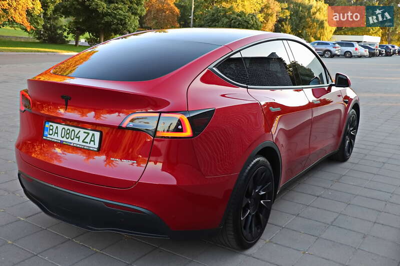 Позашляховик / Кросовер Tesla Model Y 2023 в Кременчуці