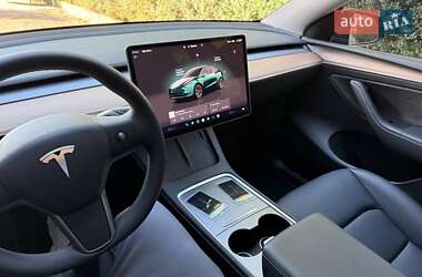 Внедорожник / Кроссовер Tesla Model Y 2024 в 