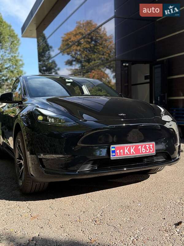 Позашляховик / Кросовер Tesla Model Y 2024 в Харкові