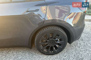 Внедорожник / Кроссовер Tesla Model Y 2023 в 