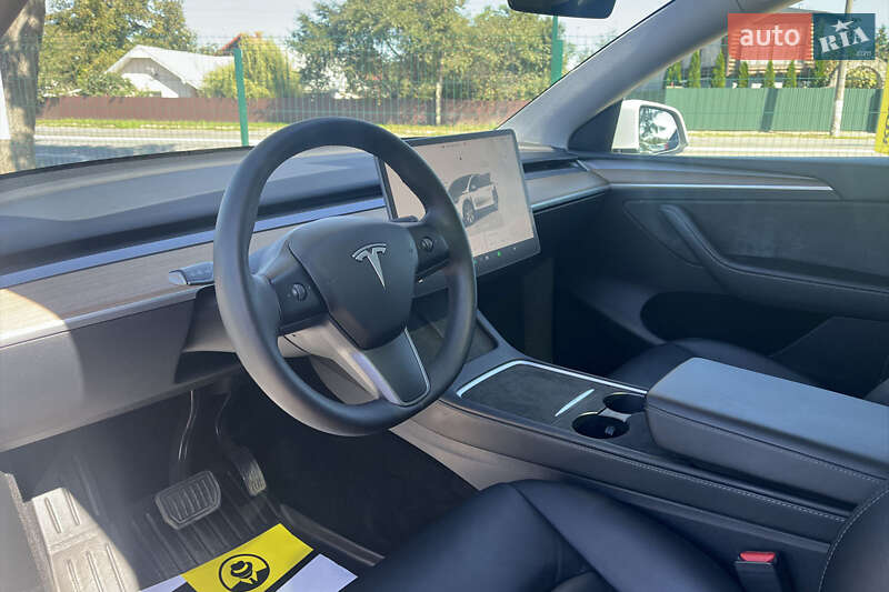 Позашляховик / Кросовер Tesla Model Y 2023 в Коломиї