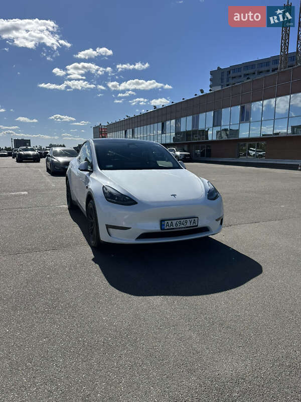 Позашляховик / Кросовер Tesla Model Y 2021 в Києві